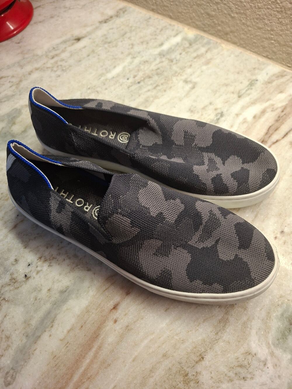 Rothys 
Women's Shoes 
Slip On 
Camouflage Gray
Sz 9.5